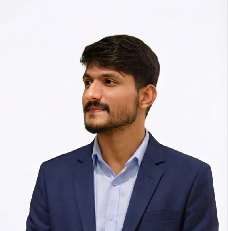 Portrait of Dax Panara, Founder and CEO of Ramest Technolabs